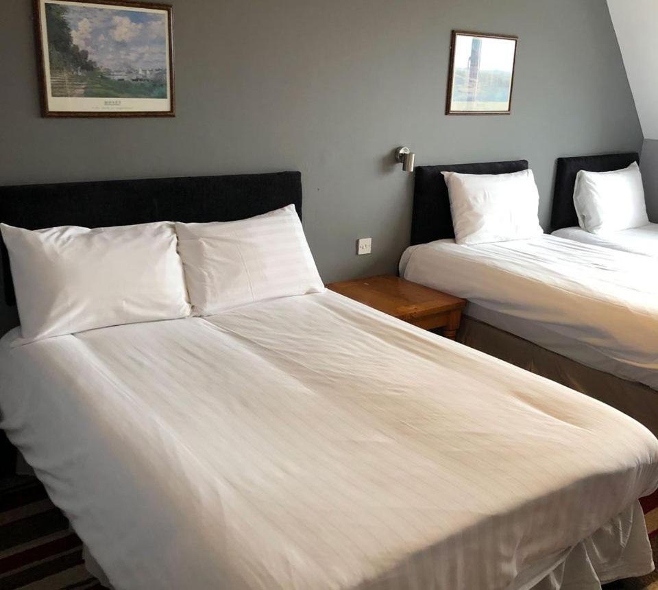 The Airman Hotel Shefford エクステリア 写真
