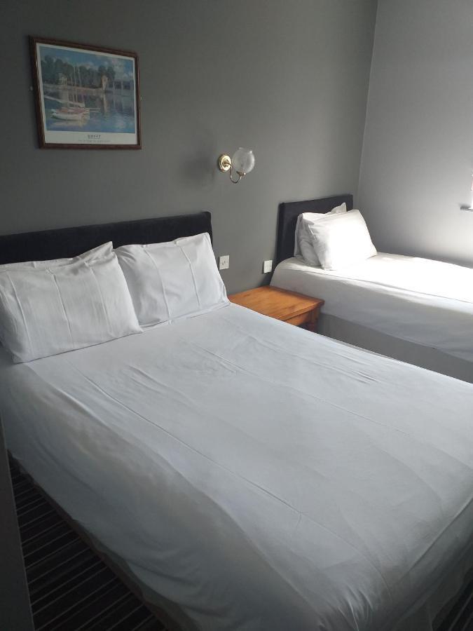 The Airman Hotel Shefford エクステリア 写真